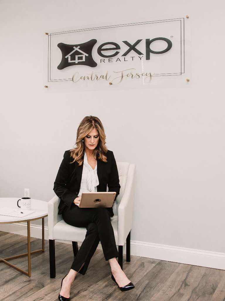 exp realty office photo 1(1)